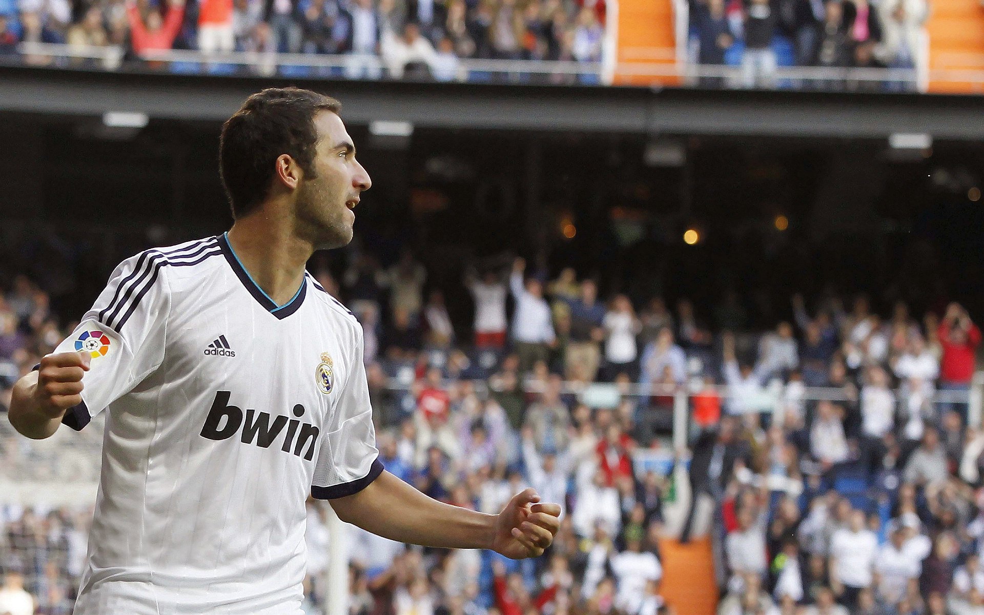 开云官方平台-足球与篮球的跨界回响，当西甲德比遇见快船终结深圳